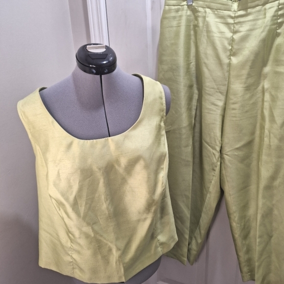 Prophecy Two Piece Lime Green ,Top w/ Cropped High Rise Pants Size 20wp - Picture 2 of 7